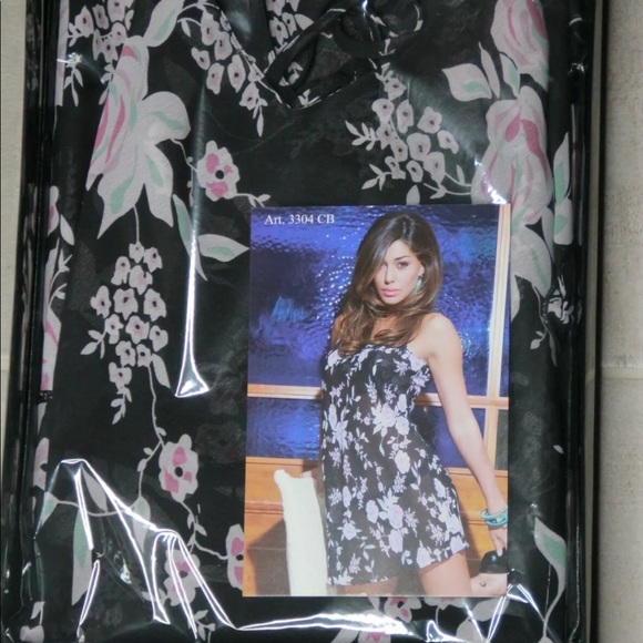 Karelpiu 👚 NightDress - Picture 2 of 4